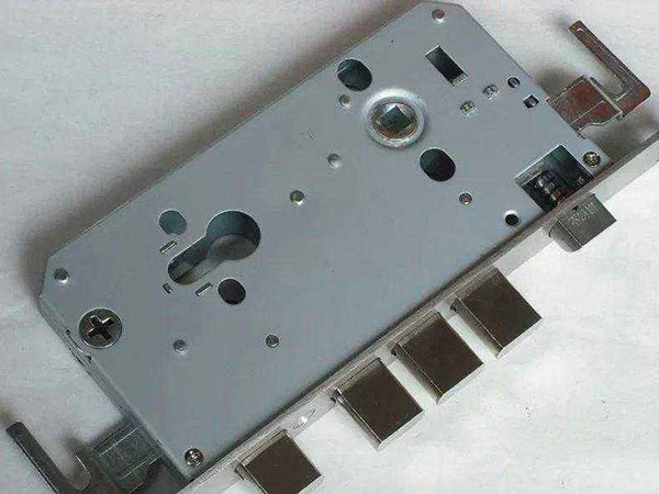 巩留24小时上门开锁公司